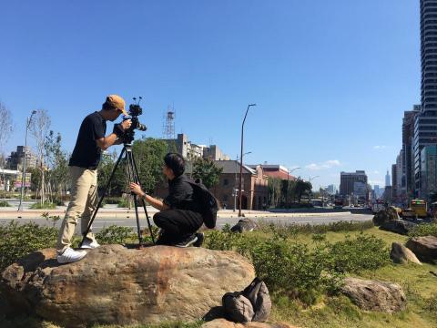 貳拾貳創意映象國際有限公司 - 