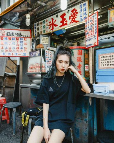 daydreaming  - 街頭服飾拍攝