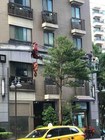 秝翔工程行 - 外牆防水（吊車）