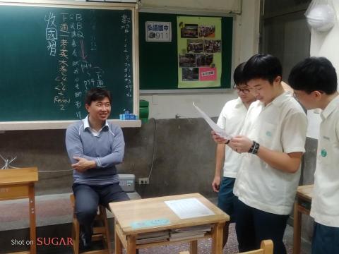 陳老師  語文,藝文,旅遊...從業人員派遣(+考照) 顧問 - 