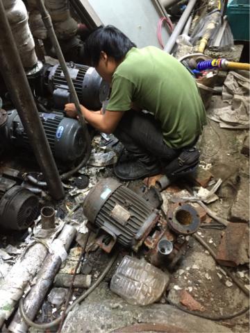 新宇水電工程行 - 冰水主機循環馬達更換
