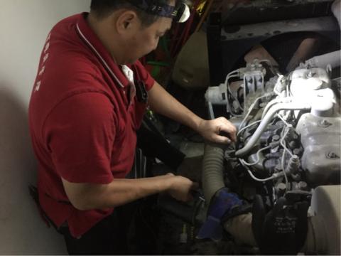 新宇水電工程行 - 發電機檢修作業