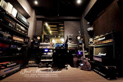 Just Music Studio - 位於中壢的錄音室一景