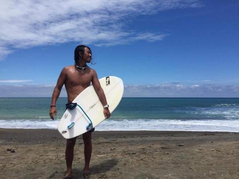 牧羊人衝浪教學 - 教你怎麼曬太陽最好看