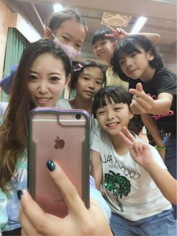 王沁琳 - 學生合影