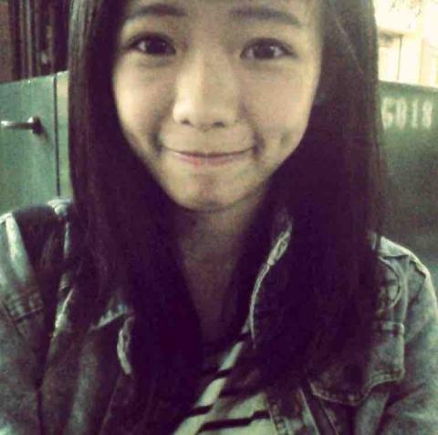 提供Word Excel服務的專家小女生頭家