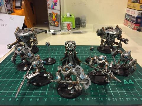 Tenth Sky 執行者 - 模型製作過程照片，包含修整、改造加工。上色完成。