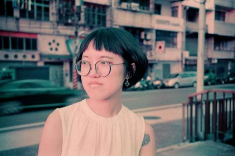 提供鼎新cosmos服務的專家Cosmos ronron 