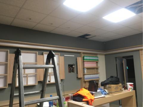 宸恩油漆整修工程 - 店面跳色上漆