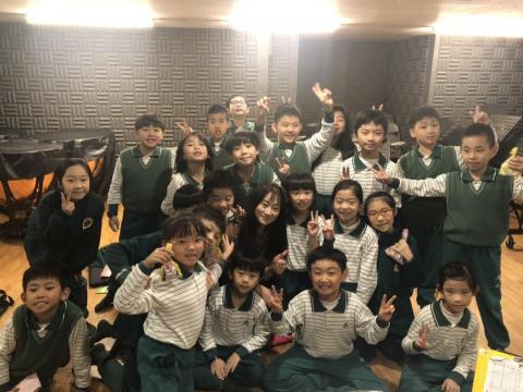 許庭瑋 - 孩子上課可愛模樣