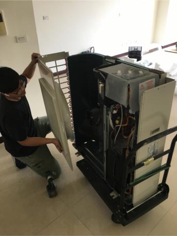 老達水電冷氣行 - 冷氣室外機防鏽工程