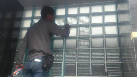 偉晨油漆、矽利康工程 - 