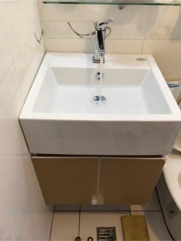 順新水電工程行 - 臉盆浴櫃安裝