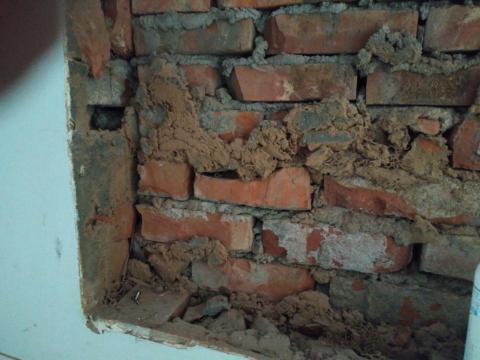 威喜實業除蟲有限公司 - 櫃子後面的密室