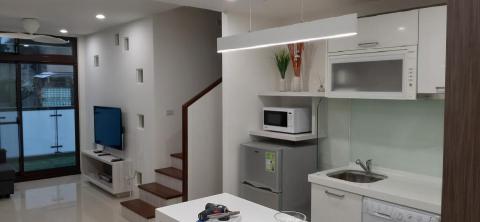 和築室內裝修設計有限公司 - 開放式輕食廚房與客廳