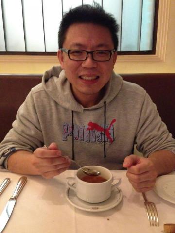 提供冷氣機服務的專家張勝棠