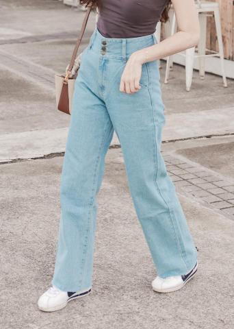 黃靖芳 - 牛仔褲穿搭文案撰寫