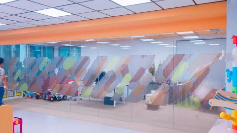 Vincent - 幫室內設計師朋友做的櫥窗設計