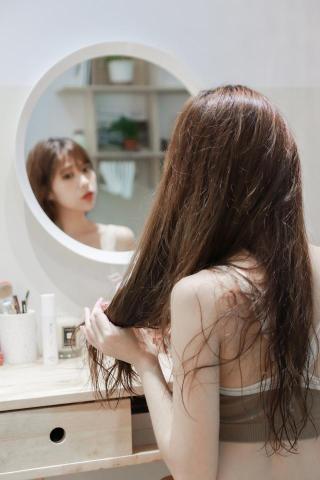 黃靖芳 - 洗髮組合圖文撰寫