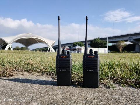 3Cholic 科技情報 - MAG ONE EVX-C31 數位對講機 產品評測