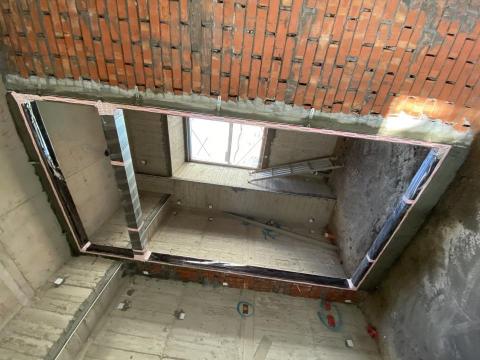 焜鴻鋁窗安裝 - 落地窗安裝、嵌縫、清潔?