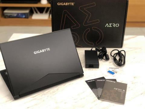 3Cholic 科技情報 - Gigabyte AERO 15-X9 電競筆電 開箱評測