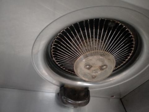 王禹人Terry - 洗完的抽油煙機