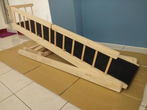 阿宗 - 狗上床梯 阿宗 - 狗上床梯