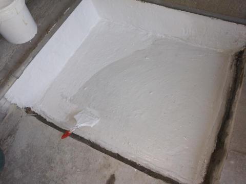 賴克明防水防漏 - 中塗完成，面塗施作中