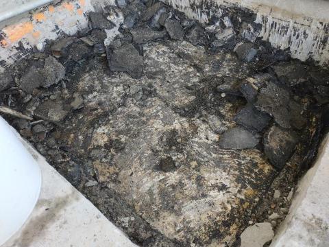 賴克明防水防漏 - 保護層及舊有的防水層打除至R.C面