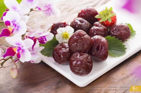 新視覺企業 - 金門最佳伴手禮
食品情境攝影 / 草莓李