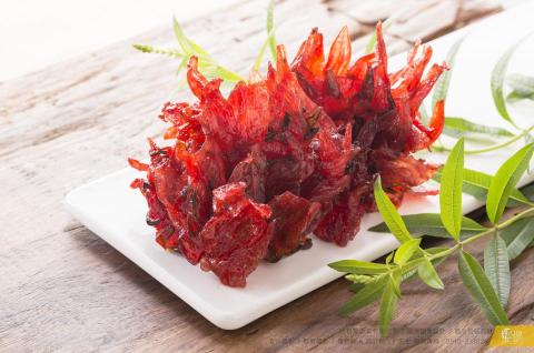 新視覺企業 - 金門最佳伴手禮
食品情境攝影 / 高粱酒洛神花