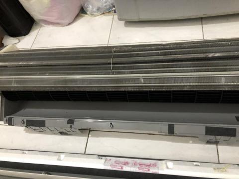展鴻空調 - 分離式冷氣拆洗保養後
