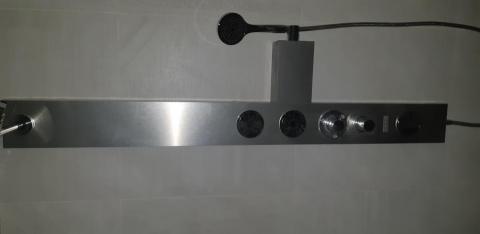 源德水電 - 安裝淋浴柱