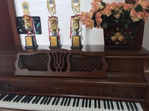 英國皇家代辦處~敦煌音樂dhecmd - 音樂比賽獎杯