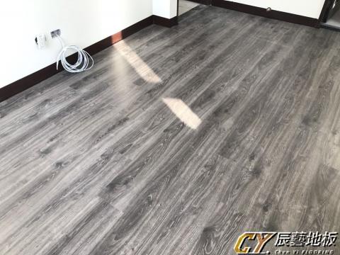 辰藝地板企業社  (樂森活) - EGGER-EPL-135