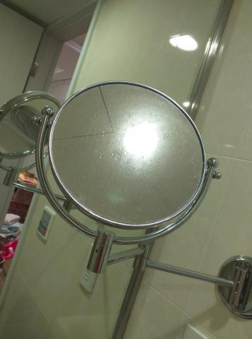 清潔大師 - 移動式鏡面 清理前