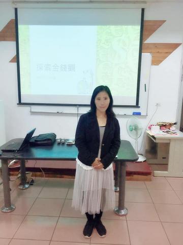 提供寫文章服務的專家朱咏馨