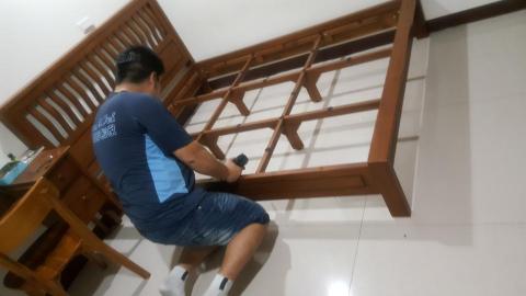 文威精緻搬家 - 詩肯柚木床組拆裝