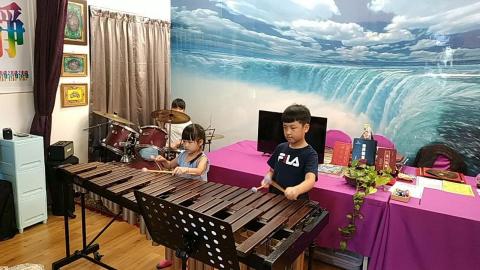 顏彤峪 - 學生發表