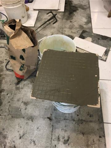 林金寬 - 磁磚隆起整修