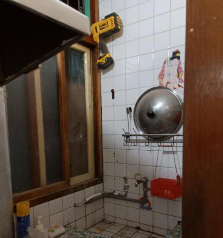 水電工程行 - 冷熱水明式配管