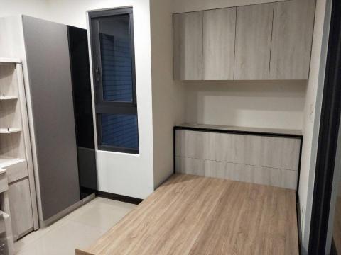 柏郡工程有限公司 - 臥室床頭櫃及系統衣櫃