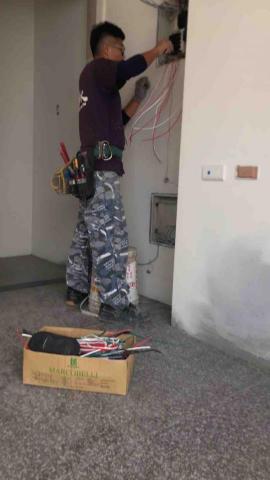 日光水電行 88584155 - 電路盤配線