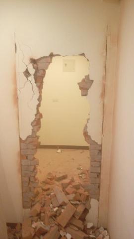 阿財工作室 - 開門打除