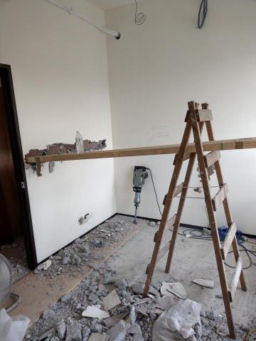 阿財工作室 - 打拆輕石隔間點工