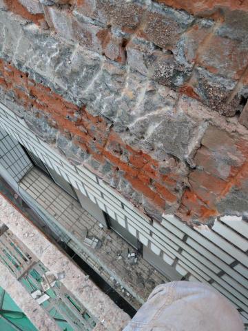 阿財工作室 - 民宅秀面梯除