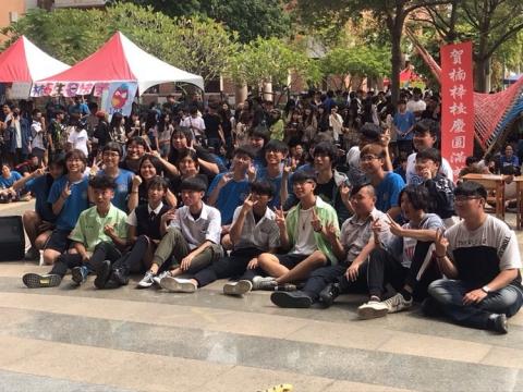 自由走向樂團 - 受邀參與“楠梓高中校慶”