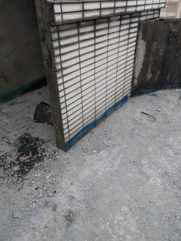 阿財工作室 - PU防水底打除