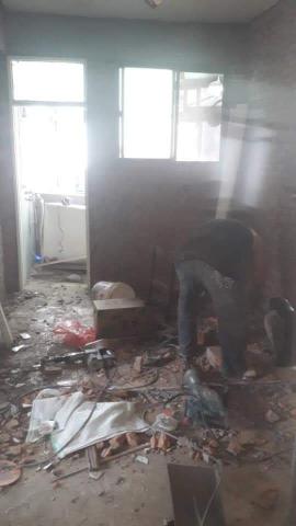 劉承宗 - 全室裝潢拆除與舊有牆面打除。